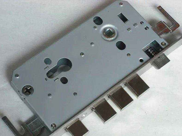 定日24小时上门开锁公司